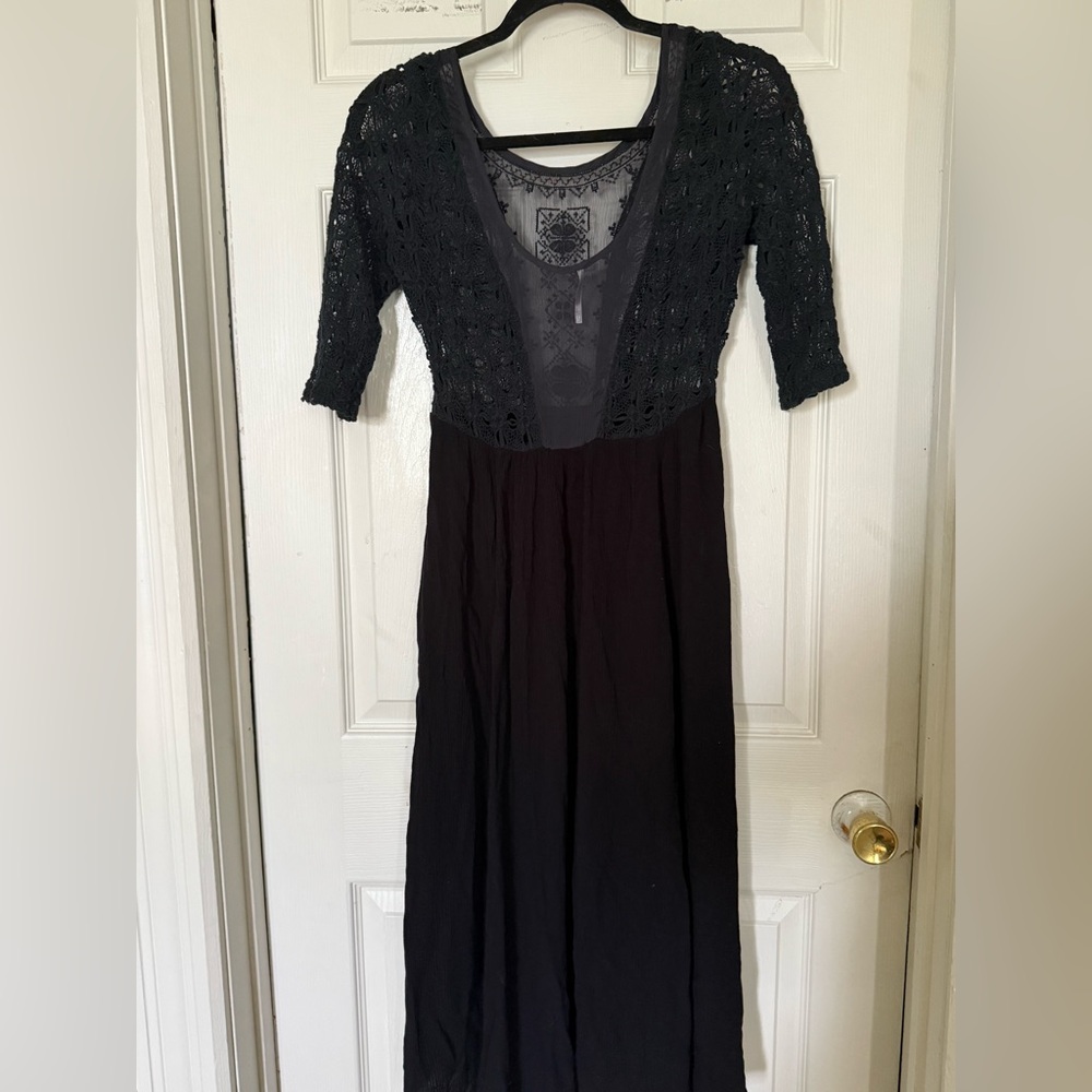 Free People Black Sheath Dress Plunge Neckline 3/4 Sleeve